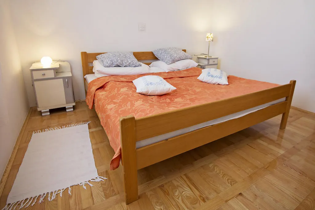 Apartments Petrcane Welcome