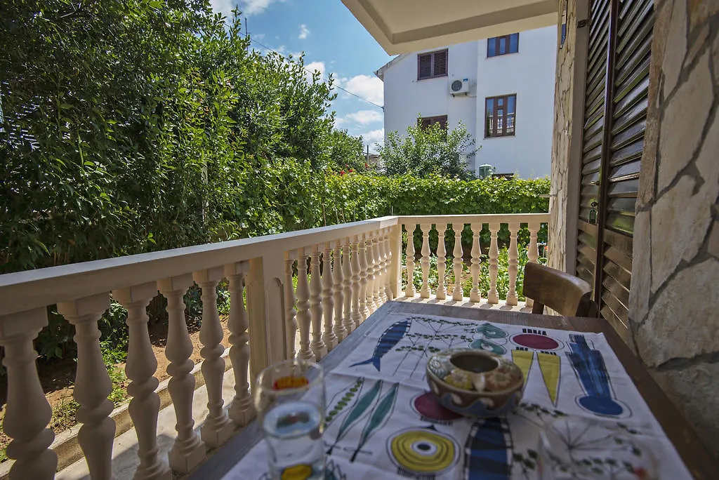 Apartments Petrcane Welcome Croatia
