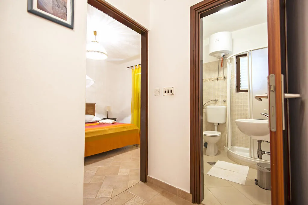 Apartments Petrcane Welcome