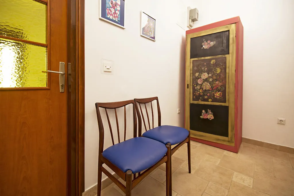 Apartments Petrcane Welcome