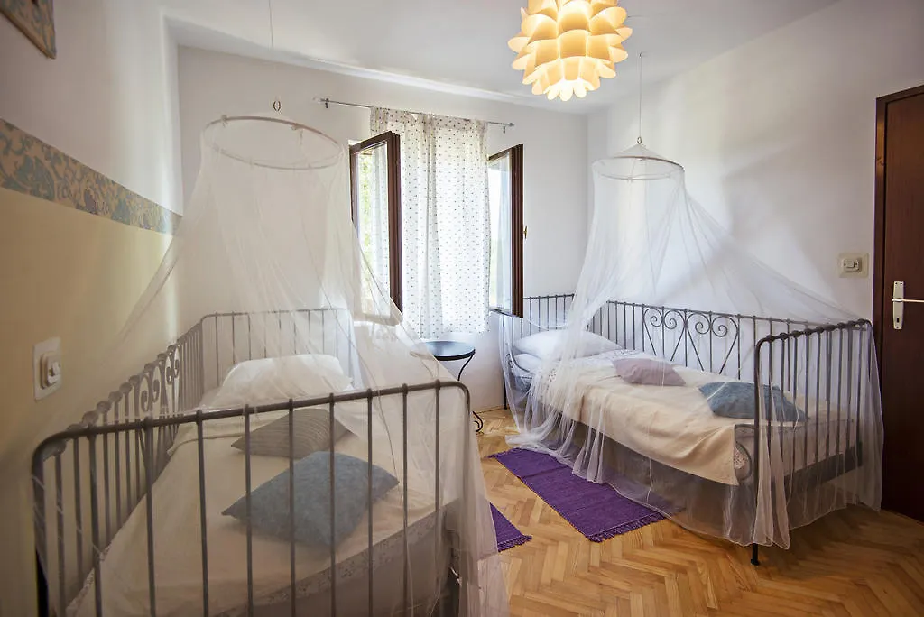 Apartments Petrcane Welcome Croatia