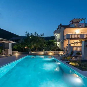 Dobrila Apartament Kaštel Novi
