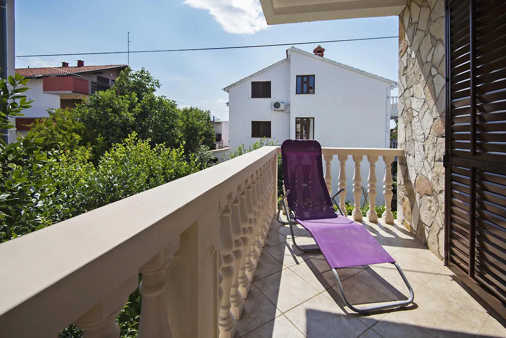 Apartments Petrcane Welcome