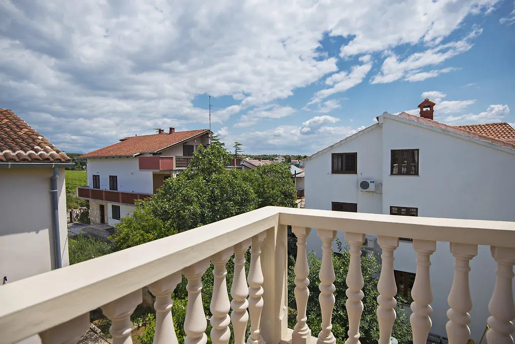 Apartments Petrcane Welcome