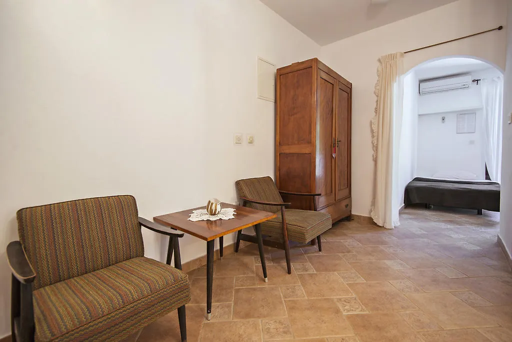 Apartments Petrcane Welcome Kroatien