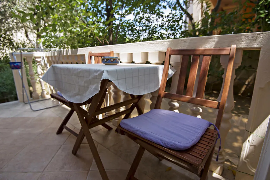 Apartments Petrcane Welcome